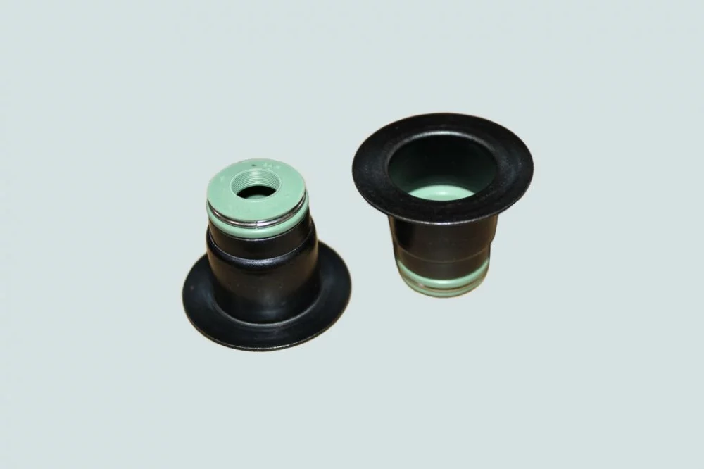 фото колпачок маслосъемный 6ст 3915707 dcec 3927642 